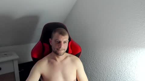 Snapshot of kozik1992 chatting on 12/18/25, 07:14 Bartek online show from 12/18/25, 07:14