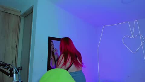 Khloe online show from 01/31/25, 04:14