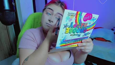 Khloe online show from 02/04/25, 03:22