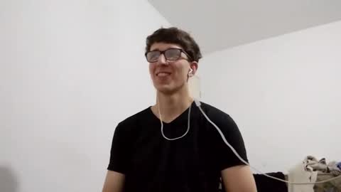 Snapshot of kpo10 chatting on 12/24/24, 08:33 Facu online show from 12/24/24, 08:33