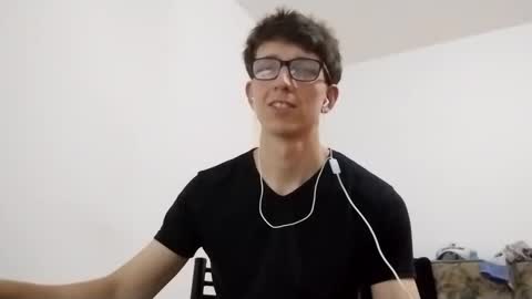 Snapshot of kpo10 chatting on 01/04/25, 05:47 Facu online show from 01/04/25, 05:47