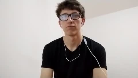 Snapshot of kpo10 chatting on 01/06/25, 06:10 Facu online show from 01/06/25, 06:10