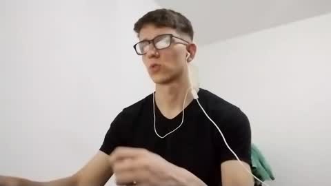 Snapshot of kpo10 chatting on 01/07/25, 11:56 Facu online show from 01/07/25, 11:56