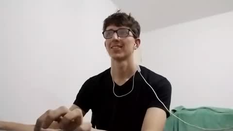 Snapshot of kpo10 chatting on 03/02/25, 01:16 Facu online show from 03/02/25, 01:16