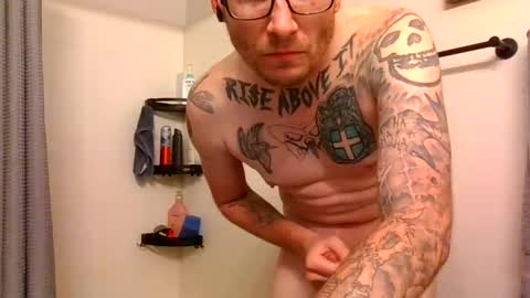 Snapshot of krasher2313 chatting on 02/01/26, 03:38 hard hung horny online show from 02/01/26, 03:38