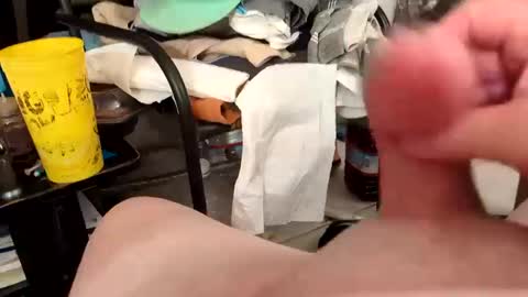 Snapshot of krastheman chatting on 10/10/25, 12:37 KrasTheMan online show from 10/10/25, 12:37