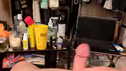 Snapshot of krastheman chatting on 10/21/25, 10:16 KrasTheMan online show from 10/21/25, 10:16