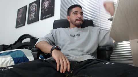 Snapshot of kratoswolf chatting on 03/27/26, 03:45 kratoswolf online show from 03/27/26, 03:45