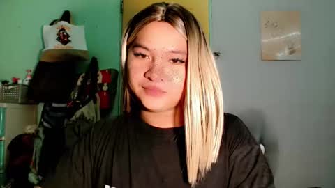 Snapshot of krezikeed chatting on 04/05/26, 01:36 krezikeed online show from 04/05/26, 01:36