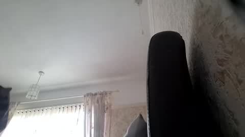 kripijs2 online show from 10/26/25, 02:23