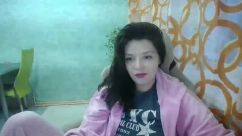 Snapshot of kris_again chatting on 11/30/25, 12:53 Kris online show from 11/30/25, 12:53