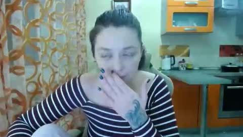 Snapshot of kris_again chatting on 12/15/25, 08:46 Kris online show from 12/15/25, 08:46