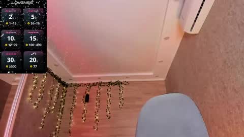 kris_anxxx online show from 02/15/25, 08:11