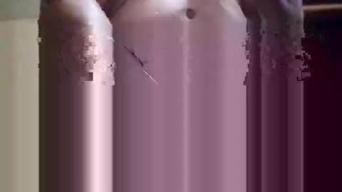 kriscalles260328 online show from 10/23/25, 10:47