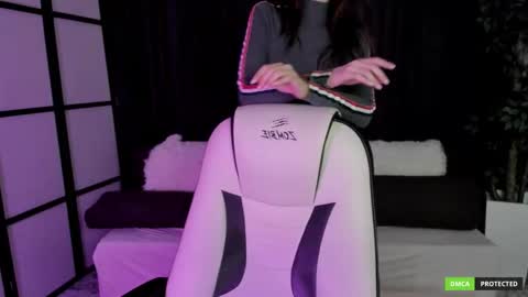 Snapshot of krisdoeil chatting on 11/29/25, 02:47 krisdoeil online show from 11/29/25, 02:47