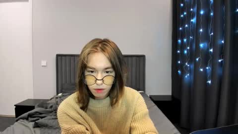 Snapshot of krisfemboy chatting on 01/08/26, 02:19 krisfemboy online show from 01/08/26, 02:19