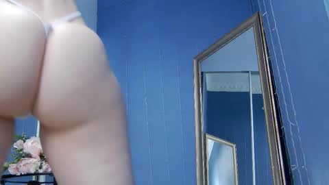 kriskras__ online show from 10/28/25, 05:22