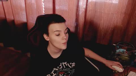 Snapshot of krisneal chatting on 03/18/26, 09:56 krisneal online show from 03/18/26, 09:56