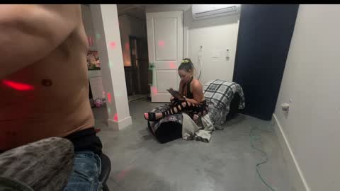 Snapshot of krisnona chatting on 12/11/24, 06:47 krisnona online show from 12/11/24, 06:47