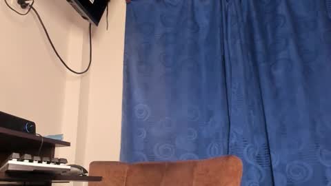 Snapshot of kriss_edwards chatting on 03/12/26, 04:18 Kriss online show from 03/12/26, 04:18