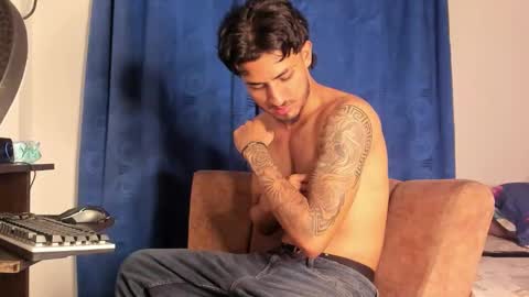 Snapshot of kriss_edwards chatting on 03/17/26, 01:10 Kriss online show from 03/17/26, 01:10