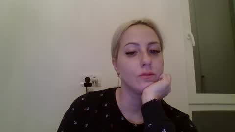 Snapshot of kriss_grace chatting on 01/11/26, 05:51 Grace online show from 01/11/26, 05:51