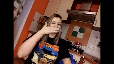 Snapshot of krisssexi chatting on 02/01/25, 04:46 KrissSexi online show from 02/01/25, 04:46