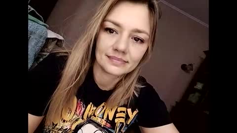 Snapshot of krisssexi chatting on 02/21/25, 01:44 KrissSexi online show from 02/21/25, 01:44