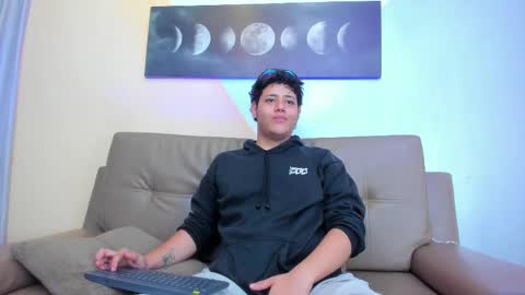 krist_palma online show from 02/21/25, 05:31