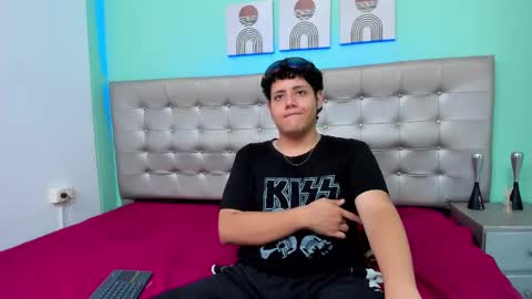 krist_palma online show from 02/25/25, 11:00