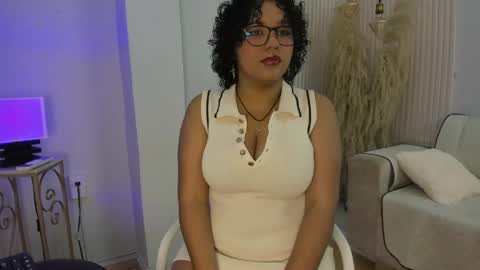 Snapshot of kristal_donne chatting on 05/22/26, 12:11 KRISTYN online show from 05/22/26, 12:11