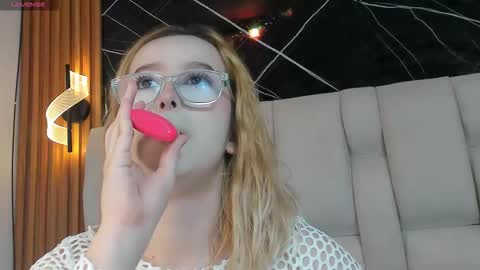 kristal online show from 11/08/25, 12:16