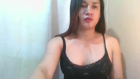 Snapshot of kristalheart chatting on 03/19/26, 07:07 krunchee online show from 03/19/26, 07:07