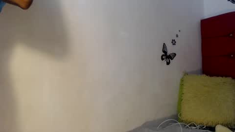 Snapshot of kristaltsxxx chatting on 01/04/25, 12:59 kristal online show from 01/04/25, 12:59