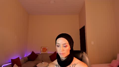 Snapshot of kristen_garner chatting on 07/01/26, 07:24 Sophia online show from 07/01/26, 07:24