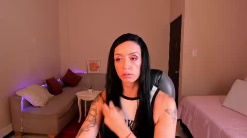 Snapshot of kristen_garner chatting on 07/09/26, 07:40 Sophia online show from 07/09/26, 07:40
