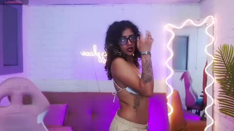 Snapshot of kristen_tay chatting on 01/14/25, 06:07 kristen_tay online show from 01/14/25, 06:07