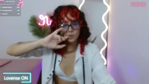 Snapshot of kristen_tay chatting on 03/03/25, 06:48 kristen_tay online show from 03/03/25, 06:48