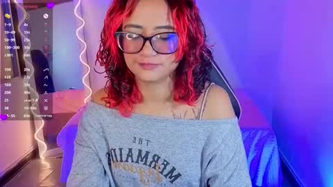 Snapshot of kristen_tay chatting on 11/25/25, 04:23 kristen_tay online show from 11/25/25, 04:23