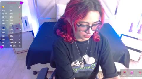 Snapshot of kristen_tay chatting on 12/02/25, 03:23 kristen_tay online show from 12/02/25, 03:23