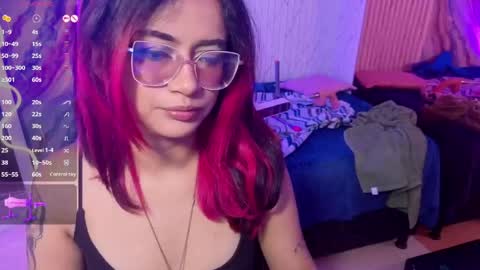 kristen_tay online show from 05/18/26, 04:07