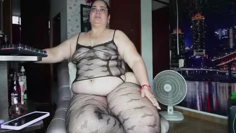 Snapshot of kristenhill1 chatting on 09/14/25, 10:20 Kristen online show from 09/14/25, 10:20