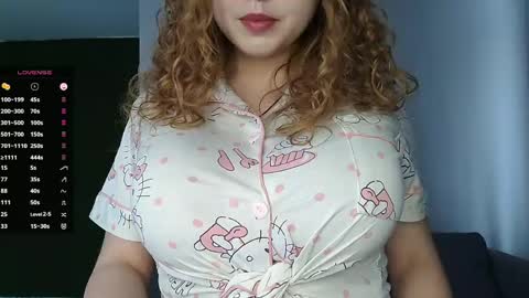 Snapshot of kristiancommes chatting on 04/13/26, 09:59 Alisa online show from 04/13/26, 09:59