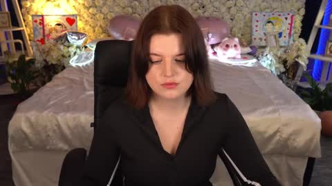 Snapshot of kristifoxy chatting on 04/05/26, 12:24 kristifoxy online show from 04/05/26, 12:24