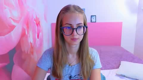 Kristina Adel online show from 09/15/25, 06:46