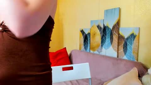Snapshot of kristina_sosexy chatting on 05/01/26, 10:53 Christina online show from 05/01/26, 10:53