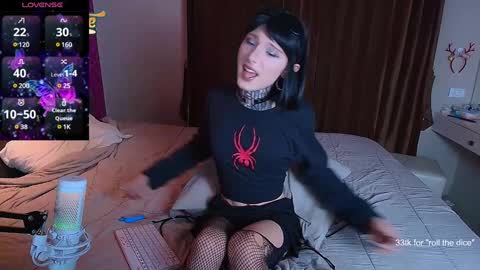 Snapshot of kristinaholland chatting on 12/23/24, 09:18 kristina online show from 12/23/24, 09:18