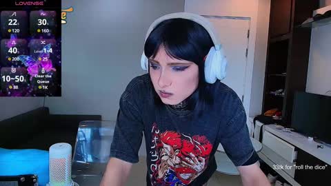 Snapshot of kristinaholland chatting on 12/31/24, 08:15 kristina online show from 12/31/24, 08:15