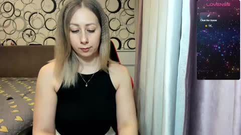 Snapshot of kristinavegasss chatting on 02/17/25, 12:59 kristinavegasss online show from 02/17/25, 12:59