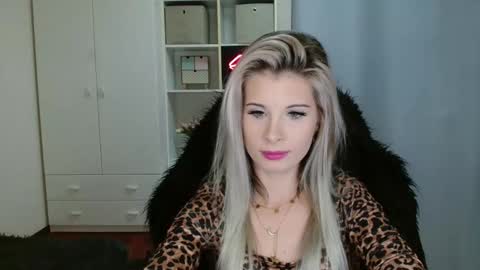 KristineAmore online show from 11/03/25, 03:13